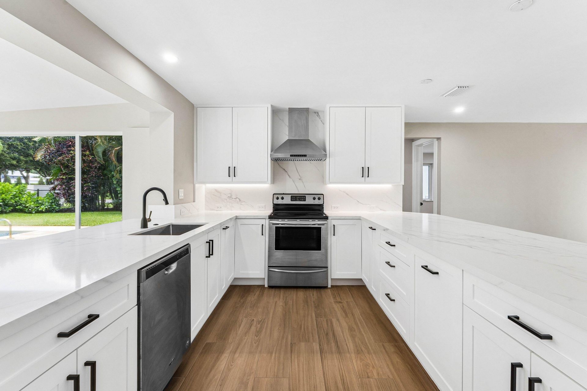 945 Westwind Drive, North Palm Beach, FL 33408 Photo