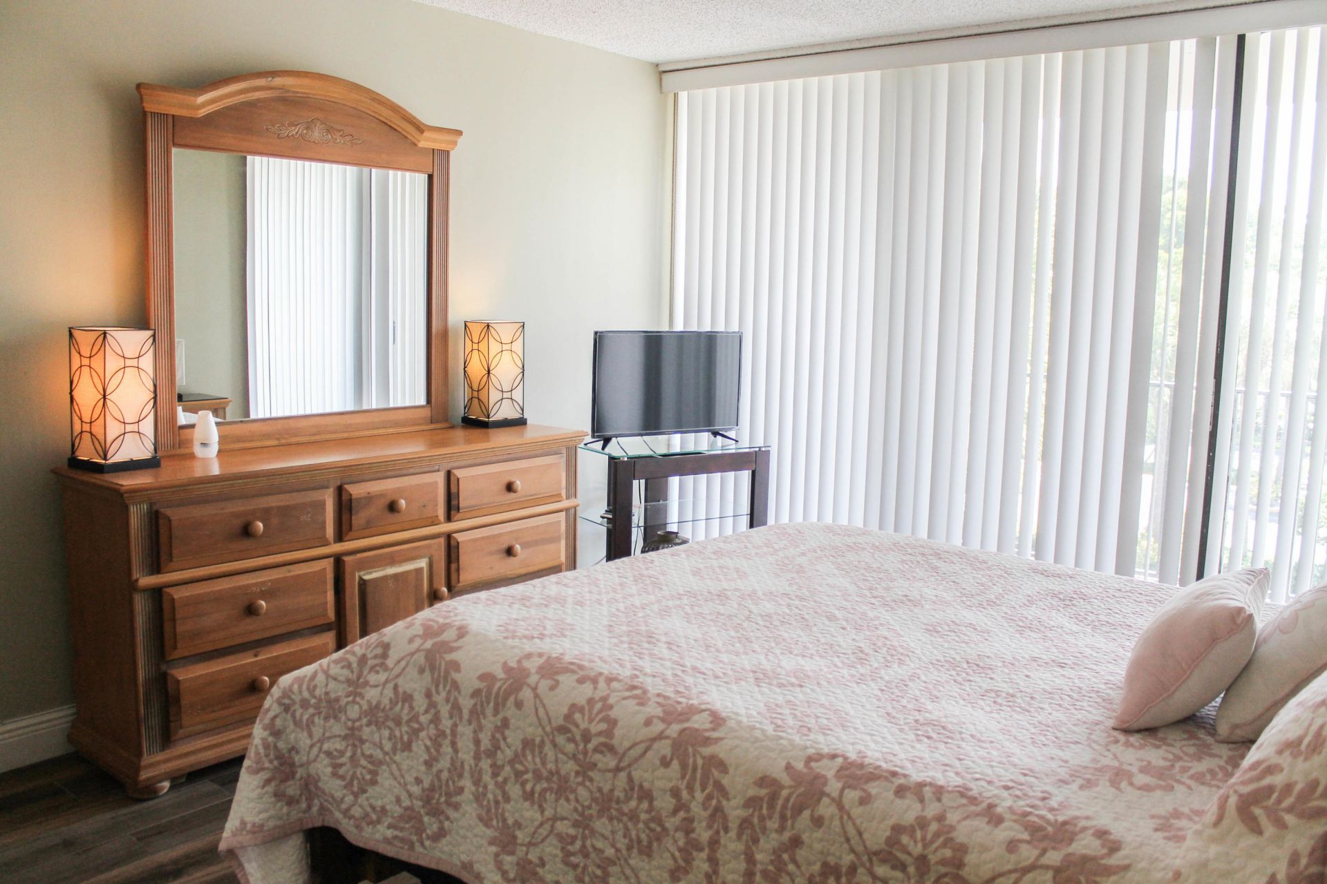 1830 Embassy Drive, Unit 306, West Palm Beach, FL 33401 Photo