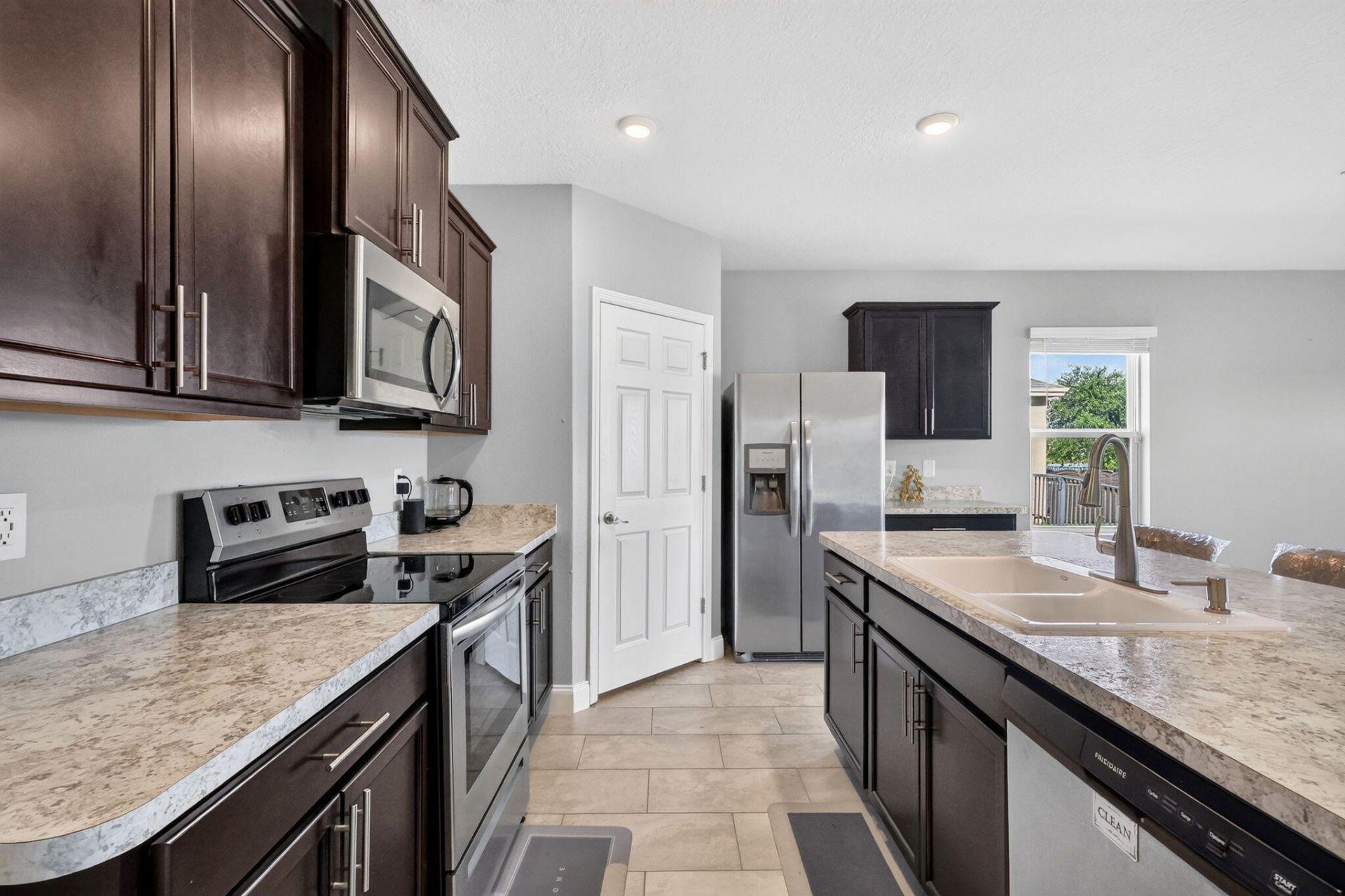 8649 Cobblestone Drive, Fort Pierce, FL 34945 Photo