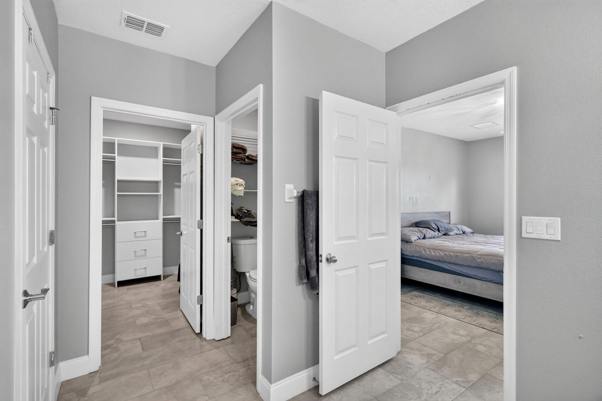 8649 Cobblestone Drive, Fort Pierce, FL 34945 Photo