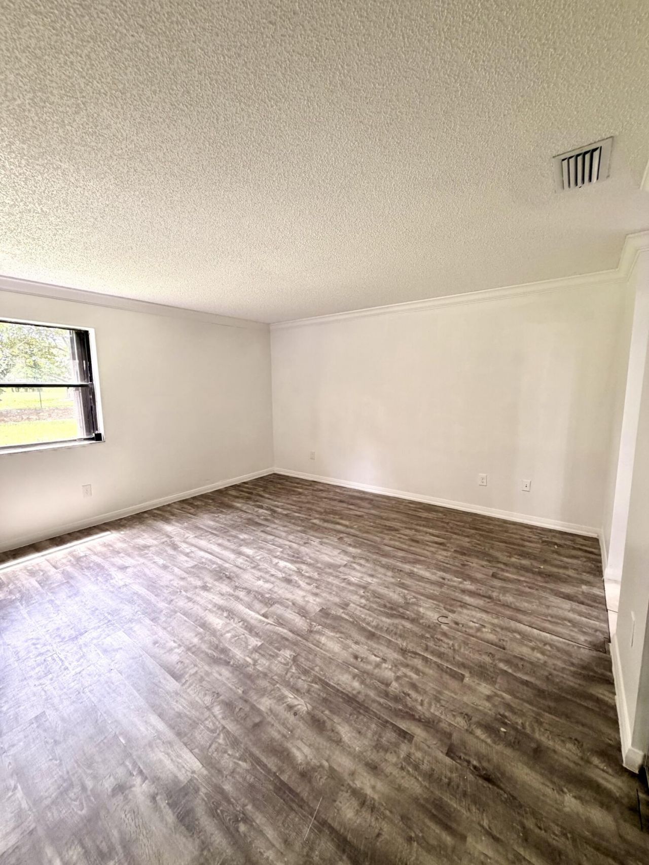 405 Lakeview Drive E, Royal Palm Beach, FL 33411 Photo
