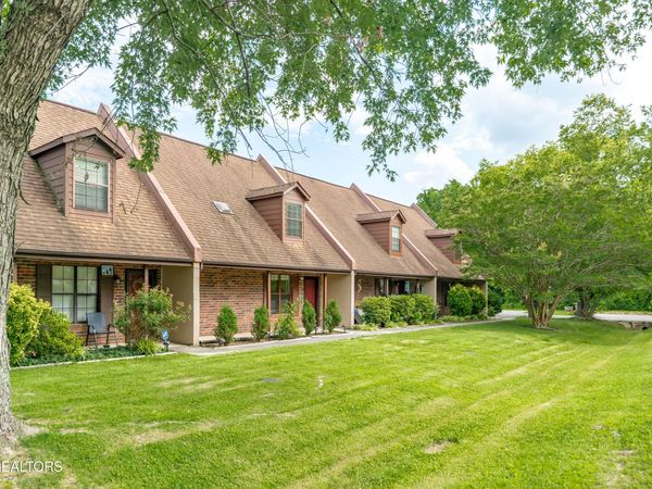 2702 Sood Rd, Knoxville, TN 37921