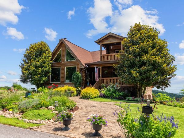 480 Seaton Dr , Smithville, TN 37166