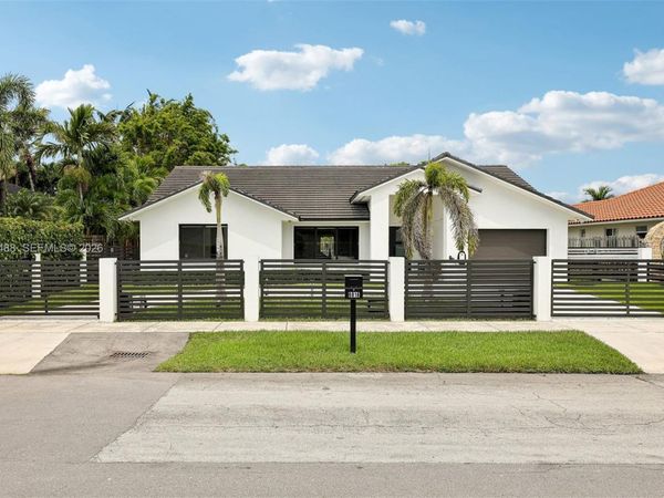 6816 SW 89th Ct , Miami, FL 33173