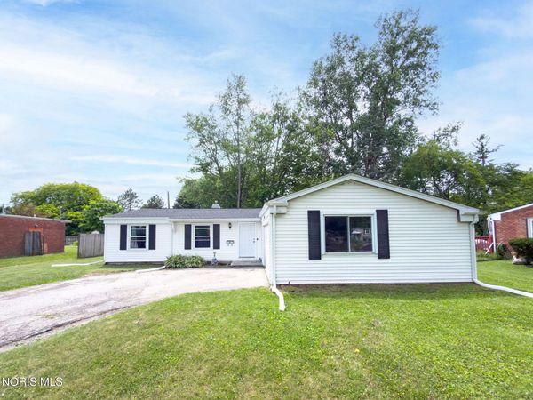 5837 Granville Drive, Sylvania, OH 43560