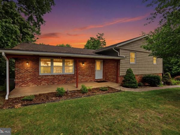 123 DECK ROAD, WOMELSDORF, PA 19567