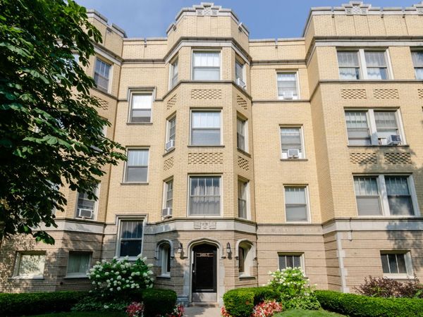 407 S East Avenue, Unit 2, Oak Park, IL 60302