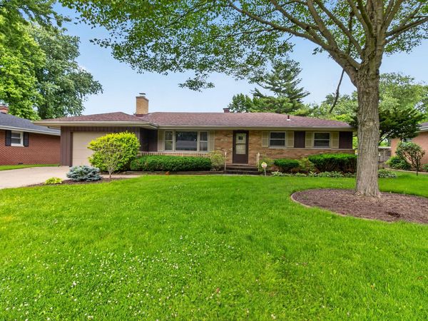 5961 Hayes Place , Merrillville, IN 46410