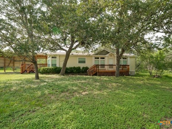 166 Paint Brush Trail , Lockhart, TX 78644