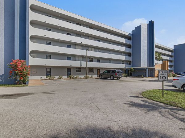 5201 NW 2nd Avenue, Unit 2130, Boca Raton, FL 33487