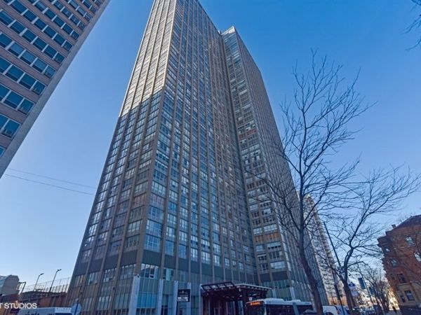 655 W Irving Park Road , Unit 4202, Chicago, IL 60613