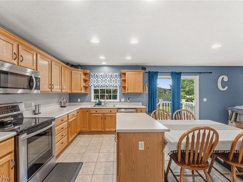5291 Stonehurst Drive, Brunswick, OH 44212 Photo 9