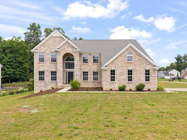 1708 Nicholas , Adrian, MI 49221