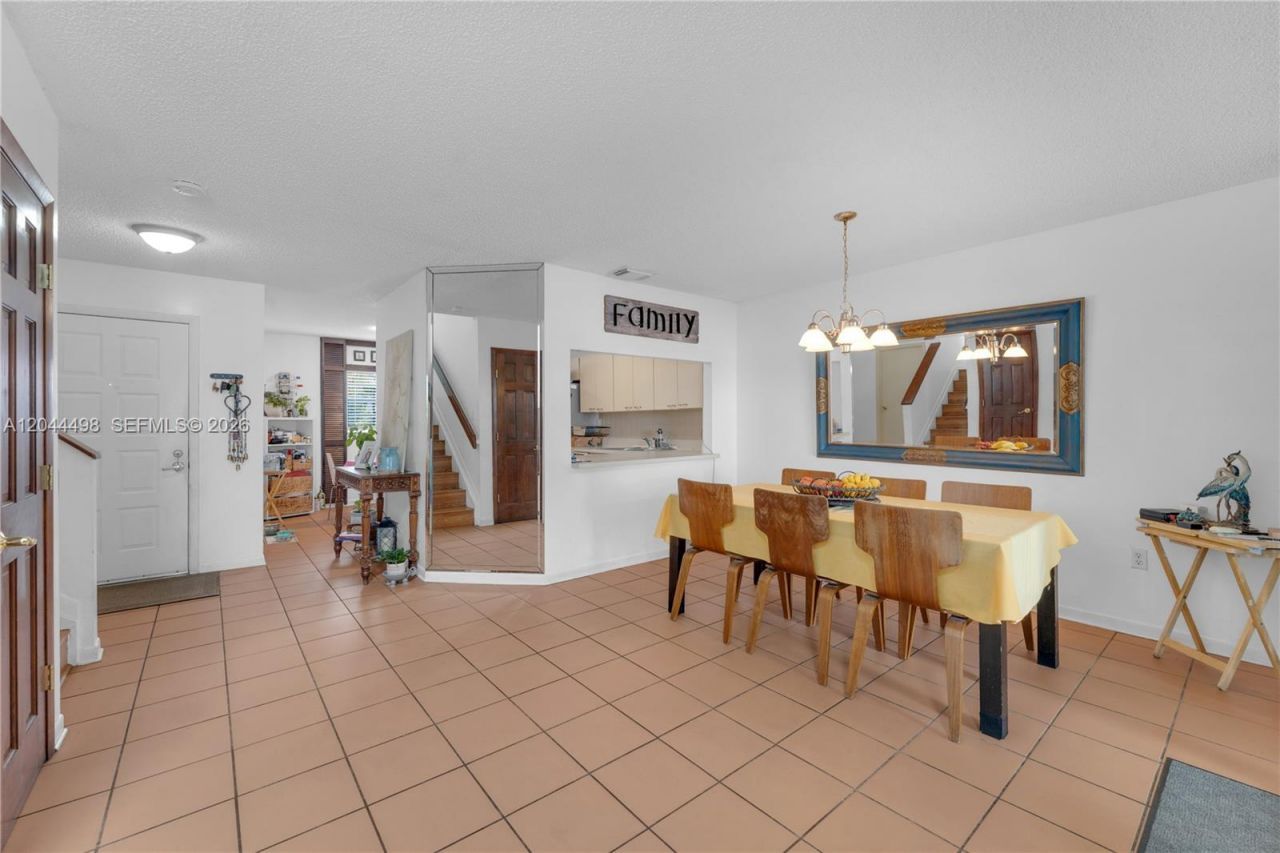 12427 NW 7th Ln , Miami, FL 33182 Photo