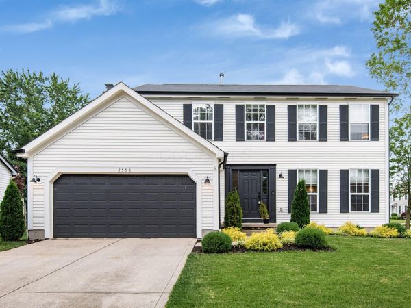 2550 Breathstone Drive, Powell, OH 43065