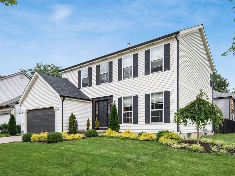 2550 Breathstone Drive, Powell, OH 43065 Photo 3