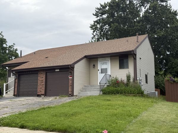2192 Wildwood Lane , Hanover Park, IL 60133
