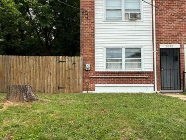 3043 FREEWAY FREEWAY, HALETHORPE, MD 21227