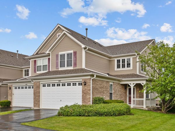 407 Bluegrass Parkway , Oswego, IL 60543