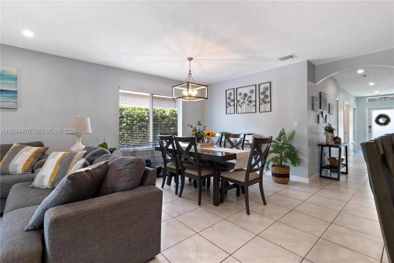 24870 SW 122nd Pl, Homestead, FL 33032 Photo