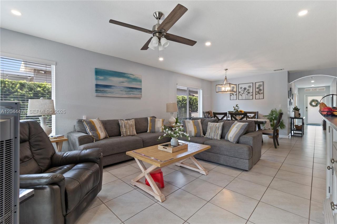 24870 SW 122nd Pl, Homestead, FL 33032 Photo