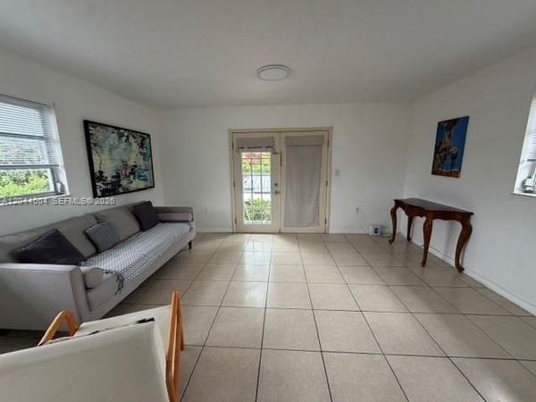 4230 SW 11th St , Unit B, Miami, FL 33134