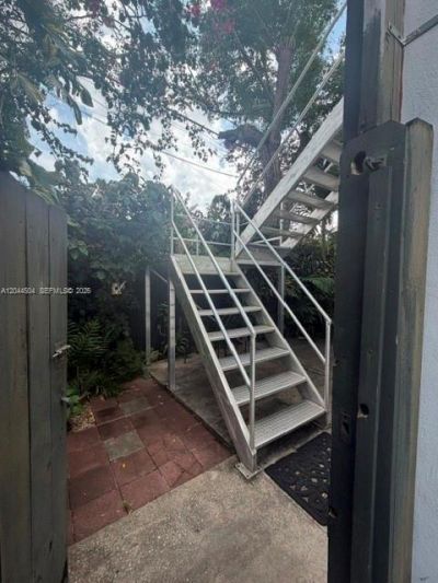 4230 SW 11th St , Unit B, Miami, FL 33134 Photo