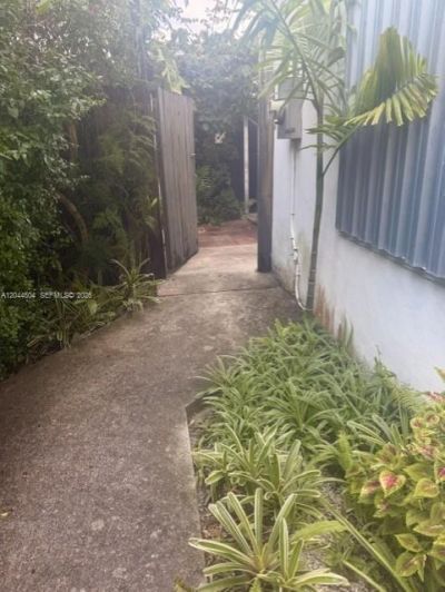 4230 SW 11th St , Unit B, Miami, FL 33134 Photo