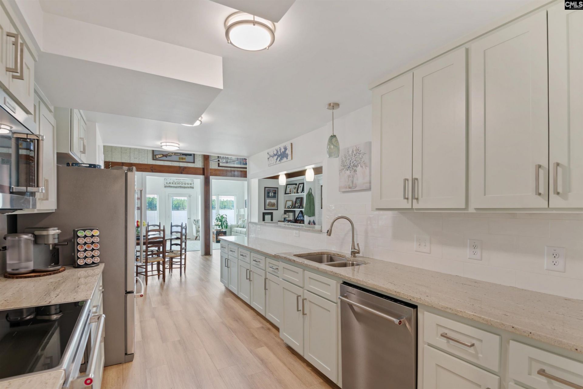 675 E Point Drive Photo 41