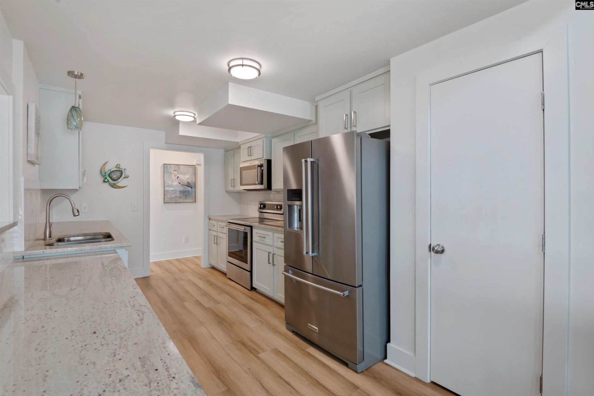 675 E Point Drive Photo 44