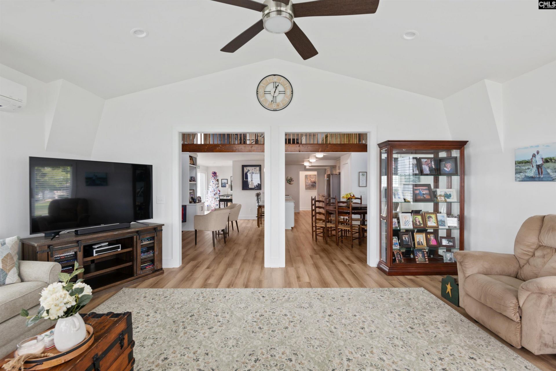 675 E Point Drive Photo 56