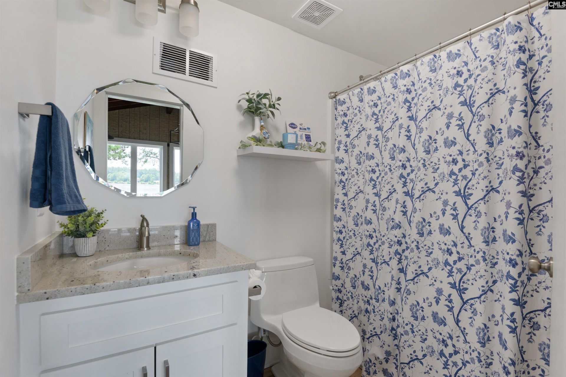 675 E Point Drive Photo 70