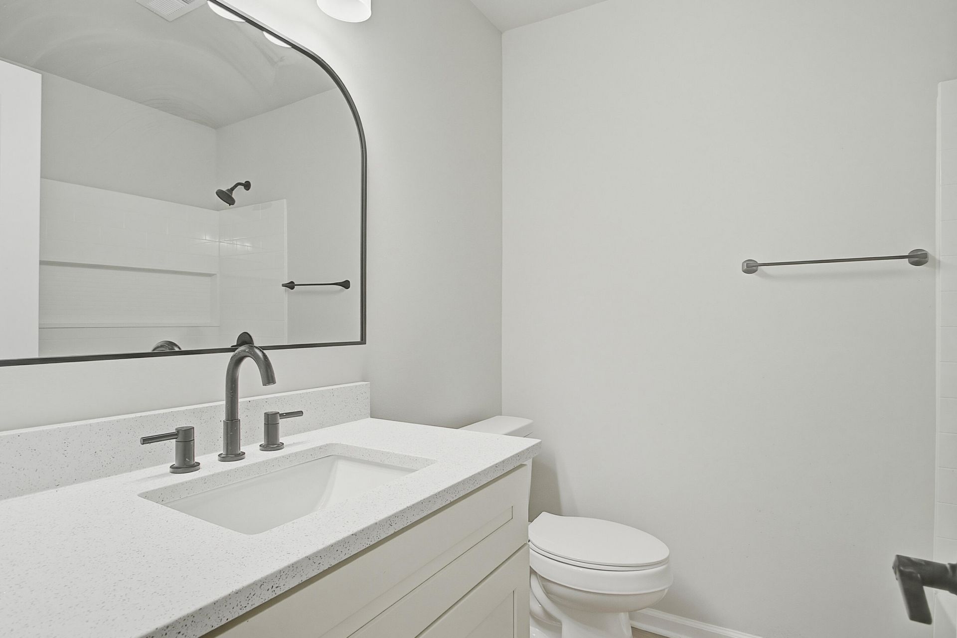 104 General Dennis Drive Photo 21