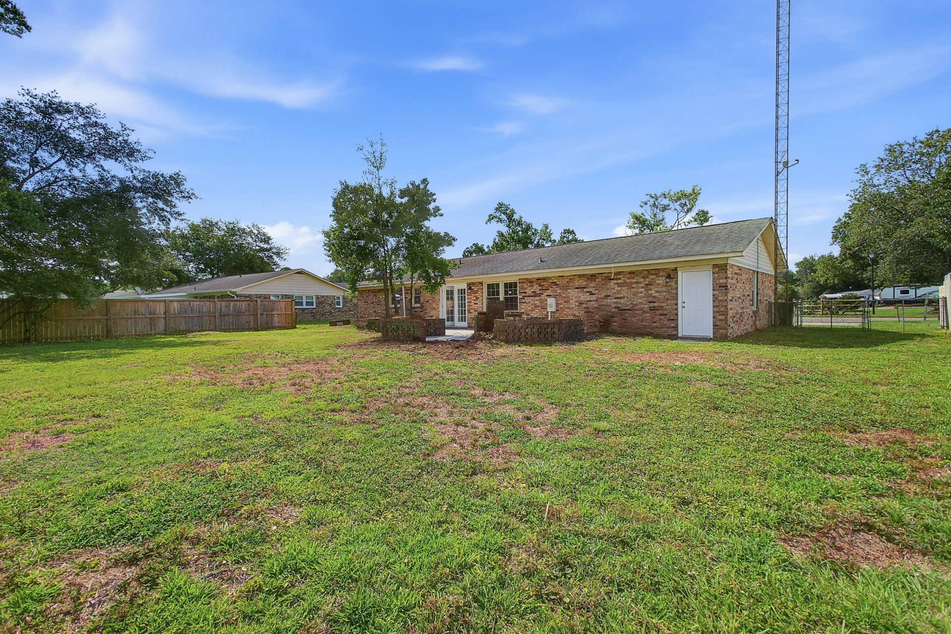 104 General Dennis Drive Photo 28