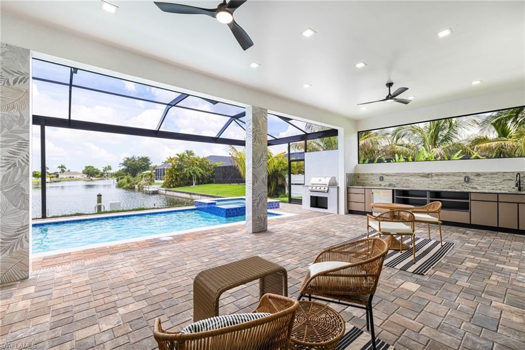 1210 SW Santa Barbara Pl, Cape Coral, FL 33991 Photo