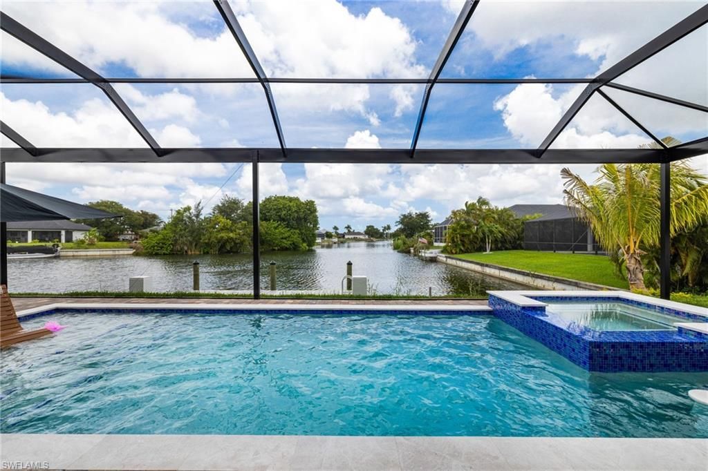 1210 SW Santa Barbara Pl, Cape Coral, FL 33991 Photo