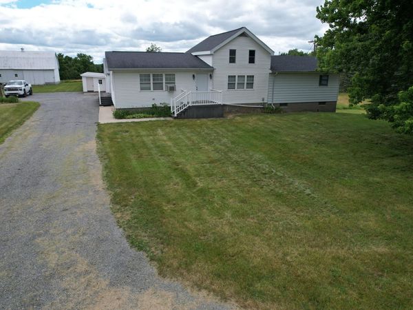 7360 S Tripp, Osseo, MI 49266