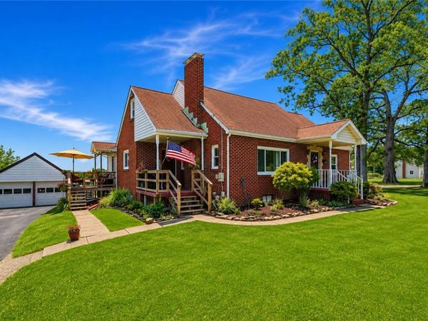 812 Winfield Rd, Cabot, PA 16023