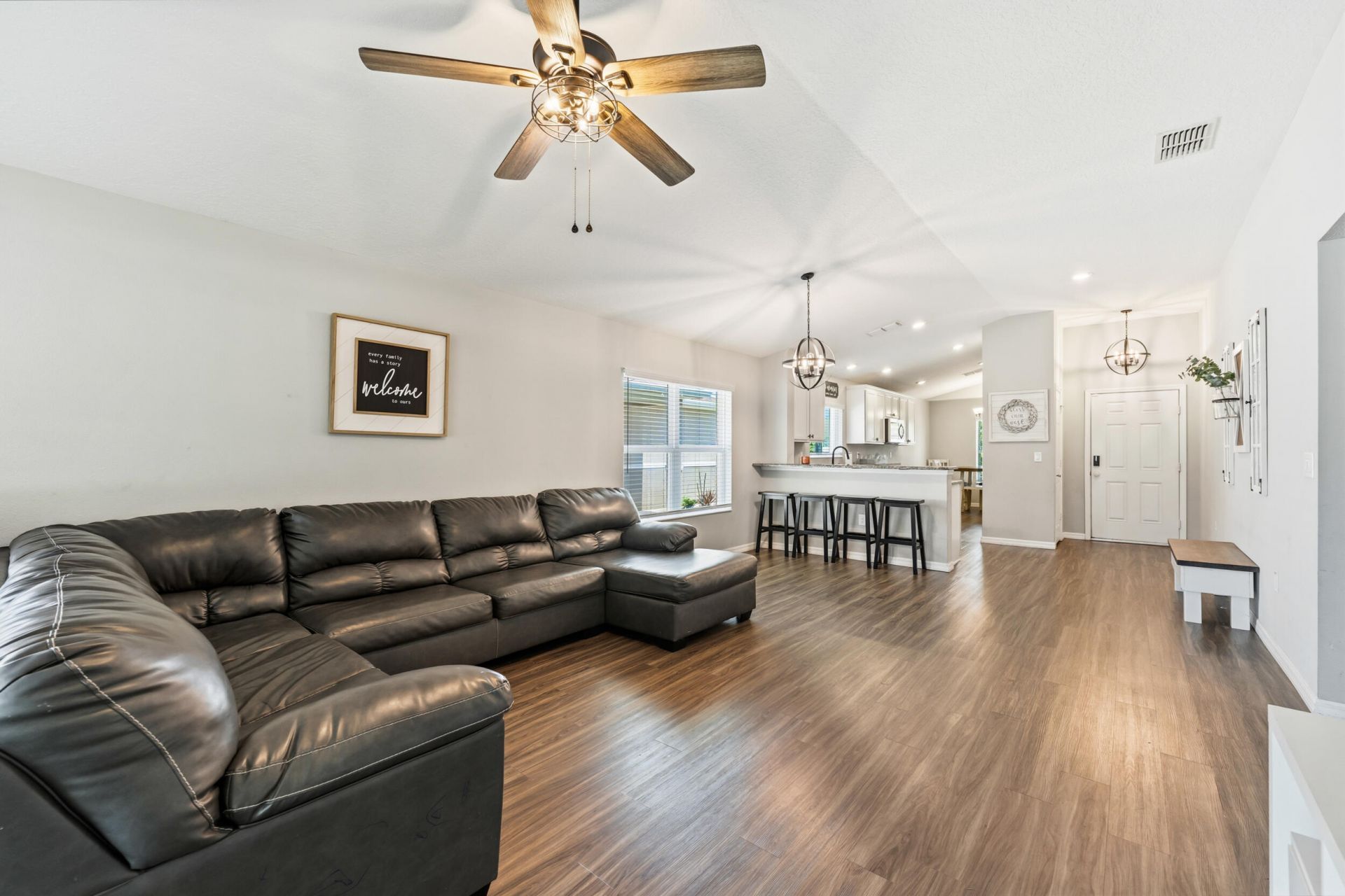 5435 NW Pine Trail Circle, Port Saint Lucie, FL 34983 Photo