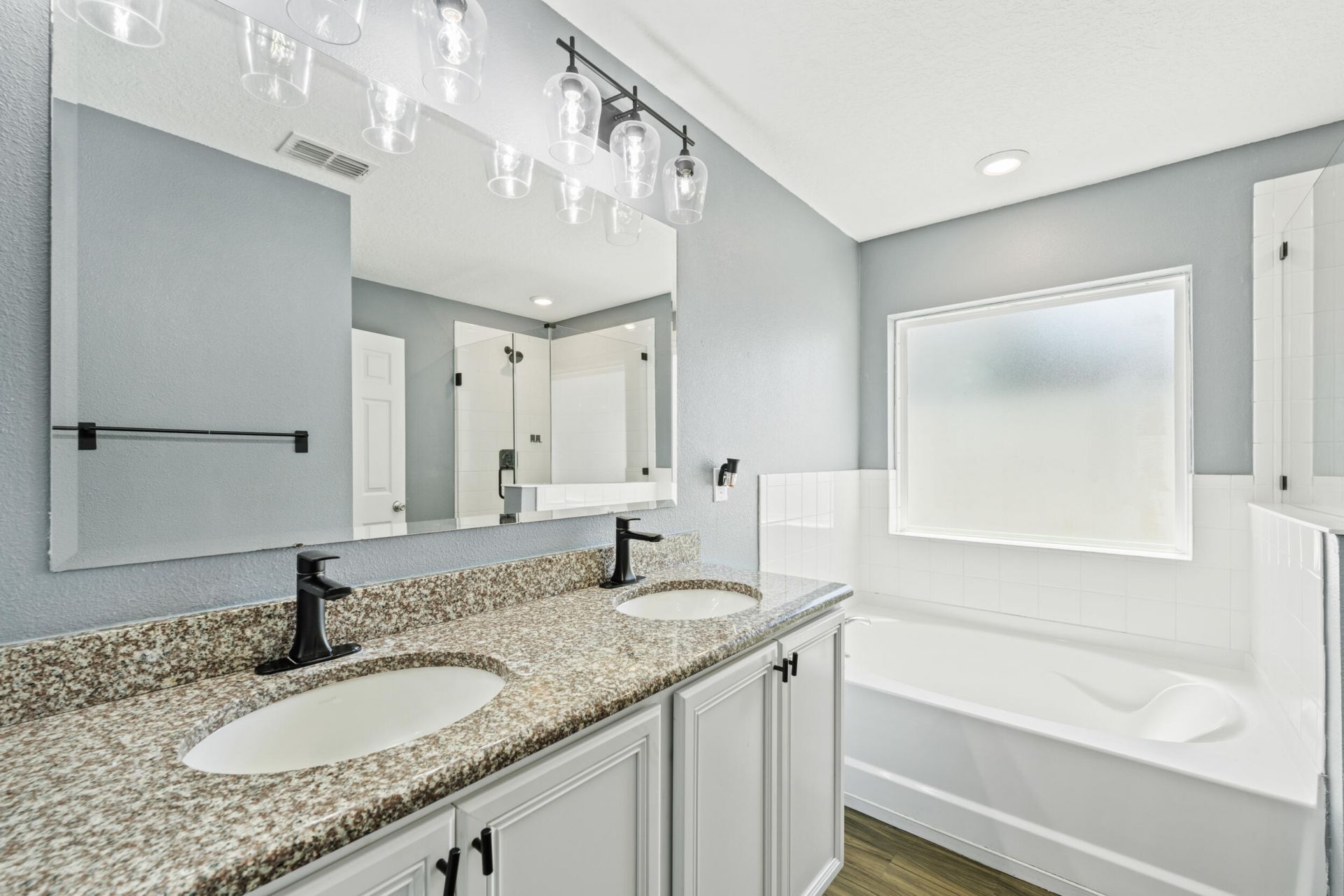 5435 NW Pine Trail Circle, Port Saint Lucie, FL 34983 Photo