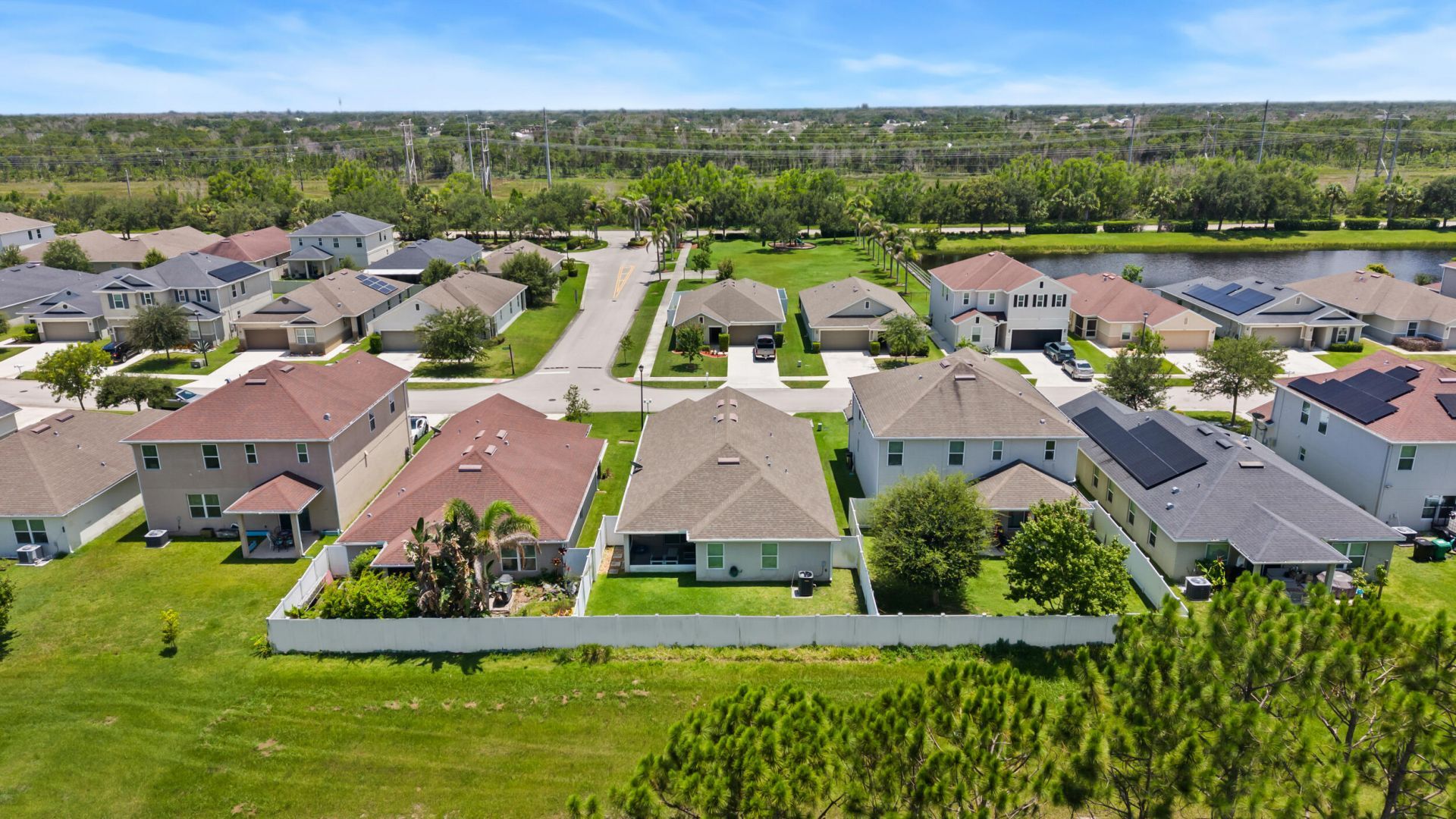 5435 NW Pine Trail Circle, Port Saint Lucie, FL 34983 Photo