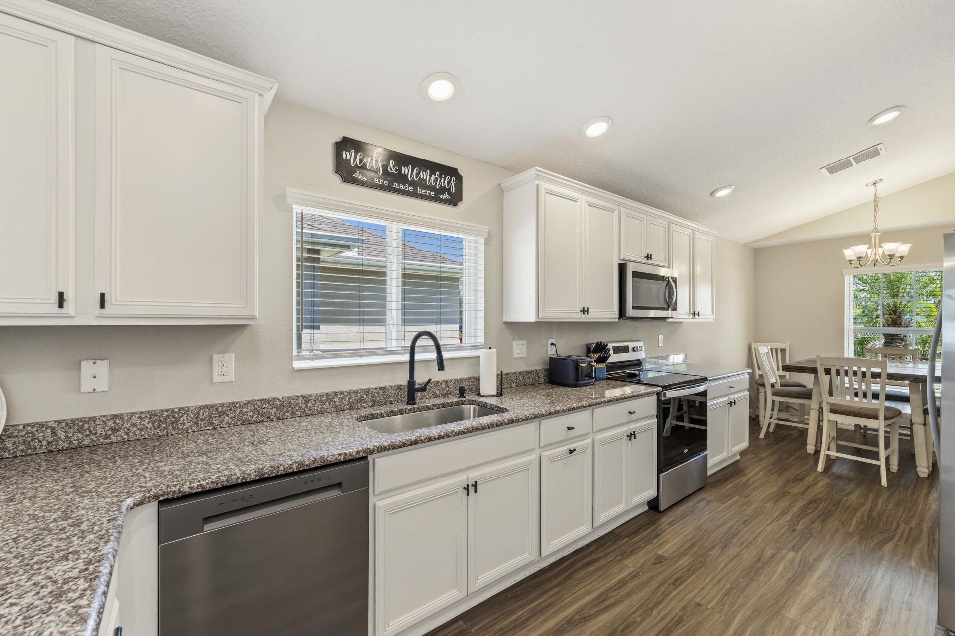 5435 NW Pine Trail Circle, Port Saint Lucie, FL 34983 Photo