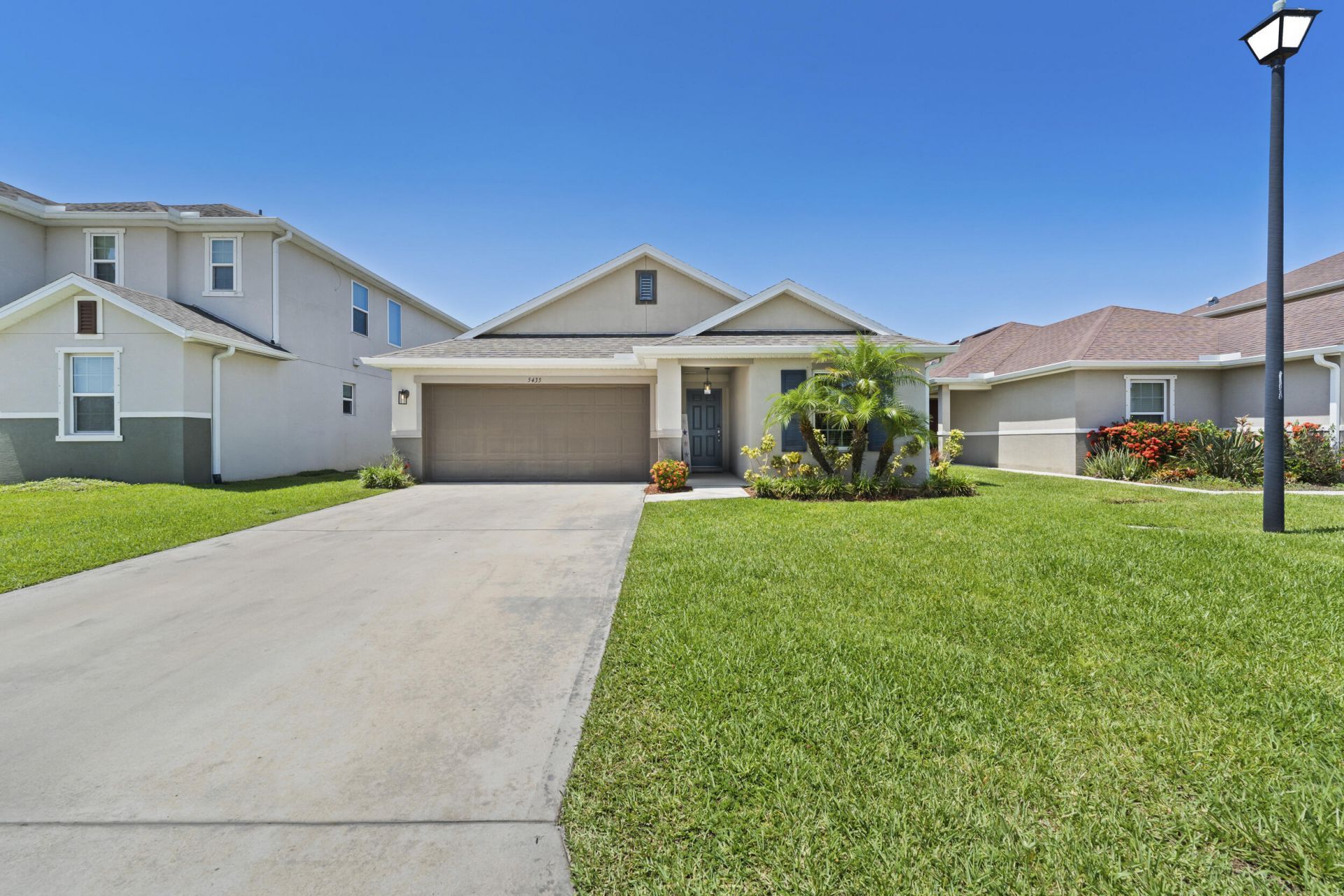 5435 NW Pine Trail Circle, Port Saint Lucie, FL 34983 Photo