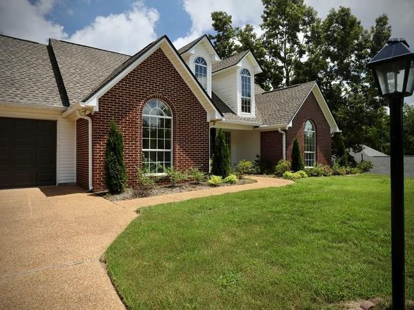 300 Tanner Drive, Oxford, MS 38655