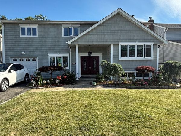 2534 Saw Mill Road , North Bellmore, NY 11710