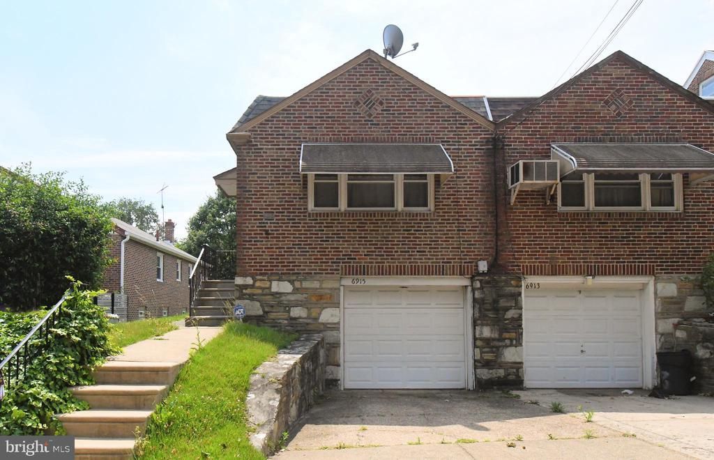 6915 Oakley Street, Philadelphia, PA 19111 Main Photo