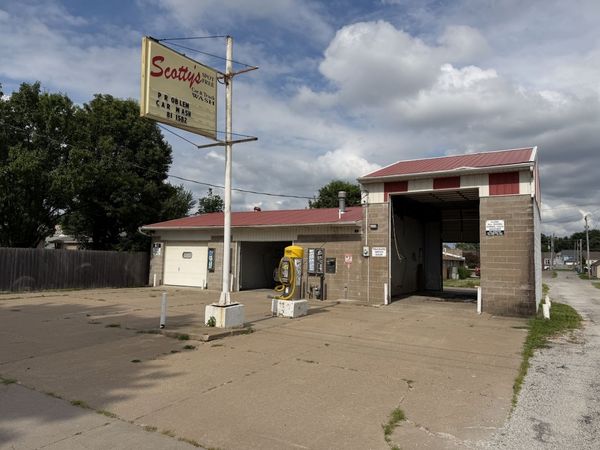 125 Jefferson Street , Buffalo, IA 52728