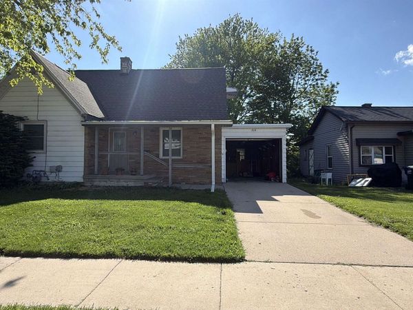 210 S Hubbard Street, Horicon, WI 53032