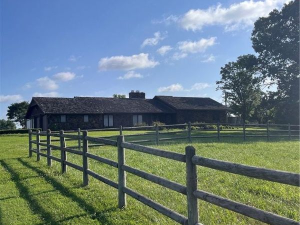 14806 West Road , Prairie Grove, AR 72753
