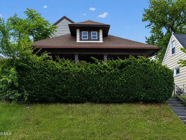 1153 Woodville Road, Toledo, OH 43605